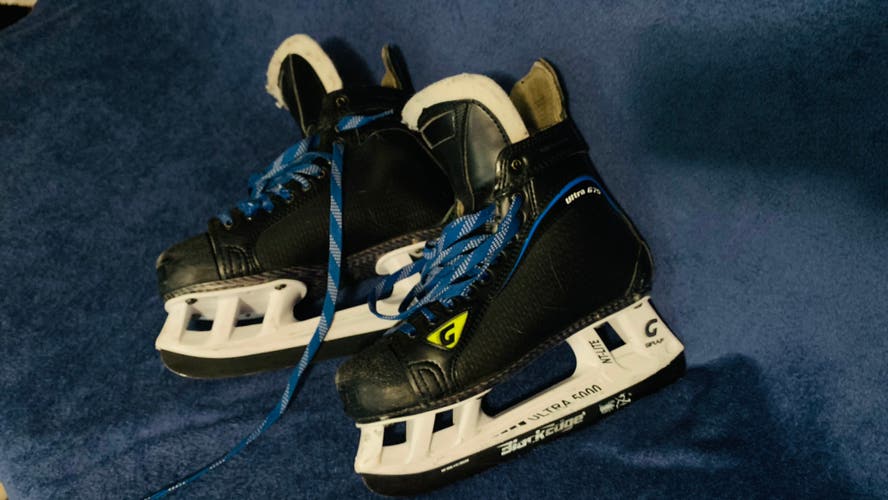 Used Graf Regular Width Size 5.5 Ultra G75 Hockey Skates