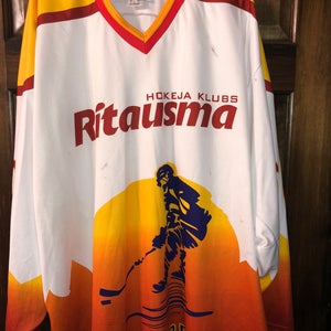 USED RUSSIAN HOCKEY JERSEY SIZE 60