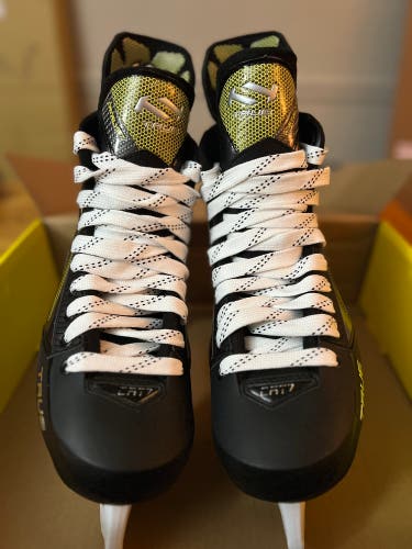 New True Wide Width Size 11 CATALYST 7 Hockey Skates