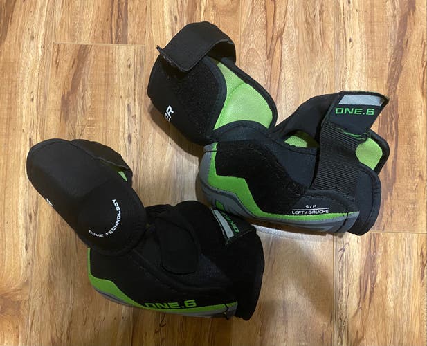 Bauer Supreme One.6 Elbow Pads (Size S)