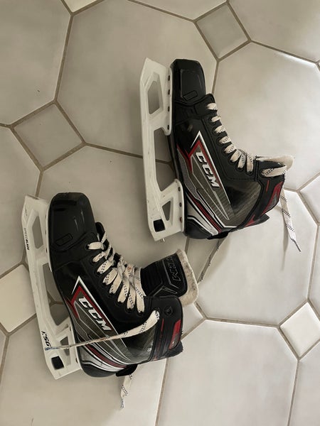 NO BLADES! Goalie skates CCM