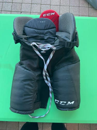 Junior Used Medium CCM QLT Hockey Pants