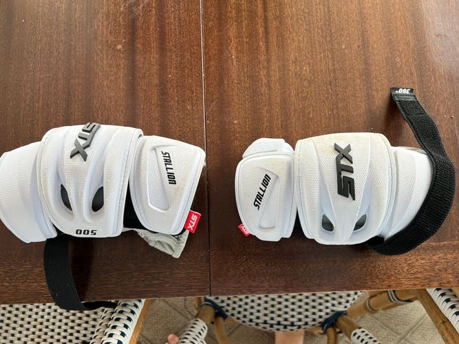 Barely Used Medium STX Surgeon 500 Arm Pads