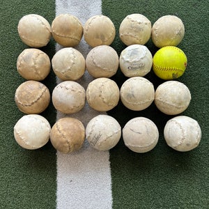 20 Pack debeer Slow Pitch Softball 12"