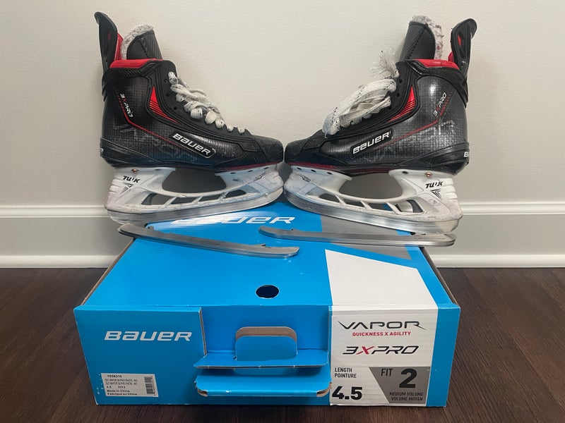 Used Bauer Vapor 3X Pro Regular Width Size 4.5 Hockey Skates w/3 Sets of Blades