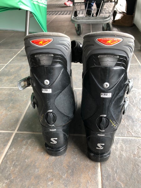 Mondo 28 (320-329mm) Used Salomon Ski Boots | SidelineSwap