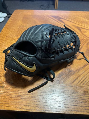 2020 Pitcher's 12.5" Alpha Huarache Baseball Glove