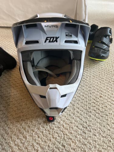 Used fox v1 motocross helmet