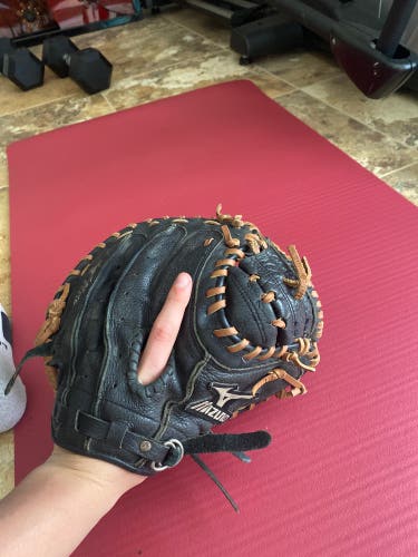 Right Hand Throw 33" Prospect Baseball Glove