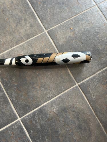 Used 2016 USSSA Certified DeMarini CF8 (30") Composite Baseball Bat - 19OZ (-11)