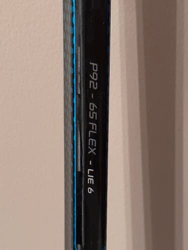 Intermediate Left Hand P92 Nexus GEO Hockey Stick