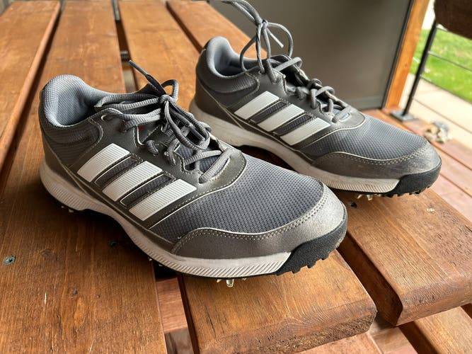 Adidas Tech Response golf shoes
