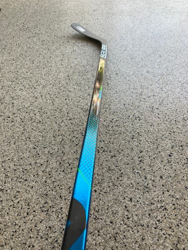 Junior Left Hand P92  Nexus Geo Hockey Stick-Like New