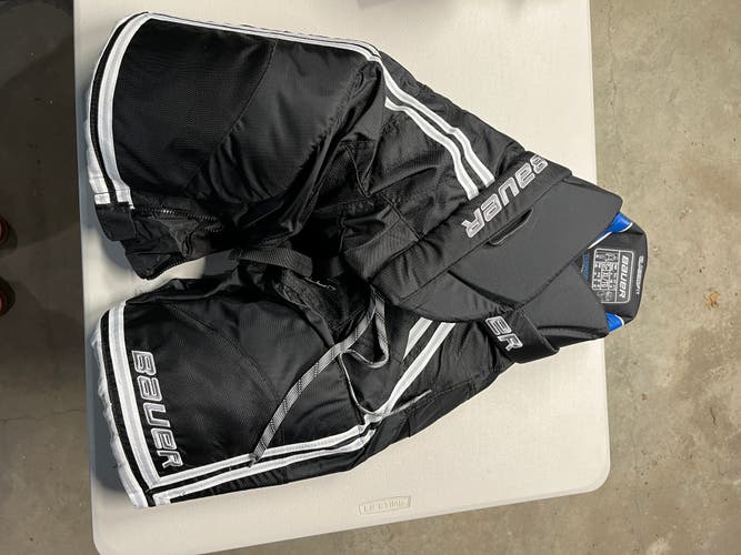 Senior New XL Bauer Nexus 800 Hockey Pants