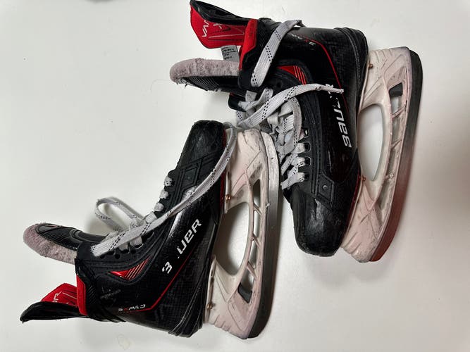 Bauer Vapor 3X Pro Hockey Skates - Size 3.5 Regular Width with LS Pulse SS Blade