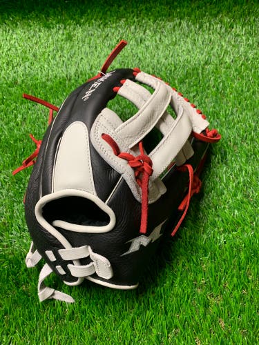 Miken New Right Hand Throw 14" Player series Softball Glove