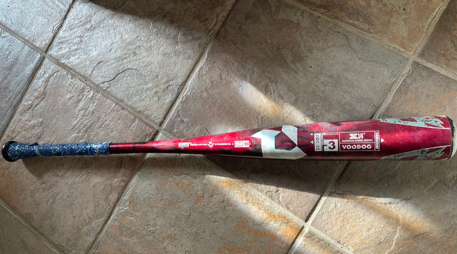 Used DeMarini (-3) 30 oz 33" Voodoo Bat