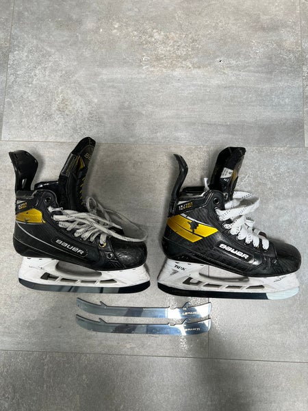 Used Bauer Size 5 Supreme UltraSonic Hockey Skates