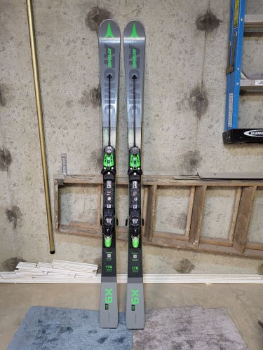 Used Men's 2020 Atomic Redster X9 Wide Body 176 cm All Mountain Skis with Bindings Max Din 12