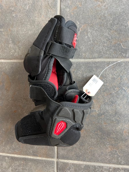 Used Medium CCM RBZ 130 Elbow Pads