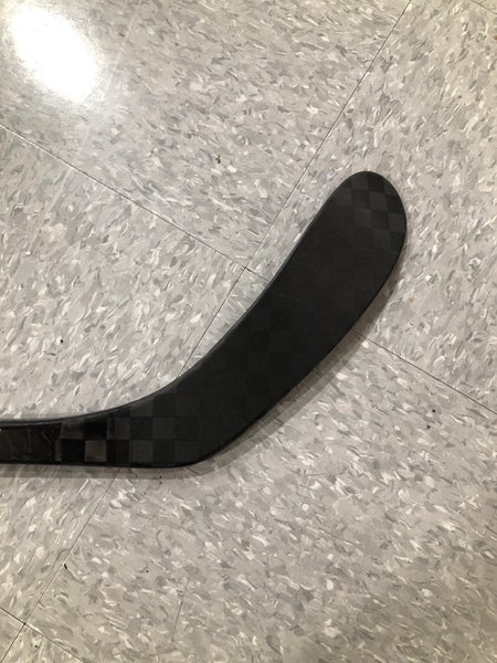 Senior Used Right Handed Bauer S19 Vapor League Hockey Stick P92M Pro Stock  | SidelineSwap