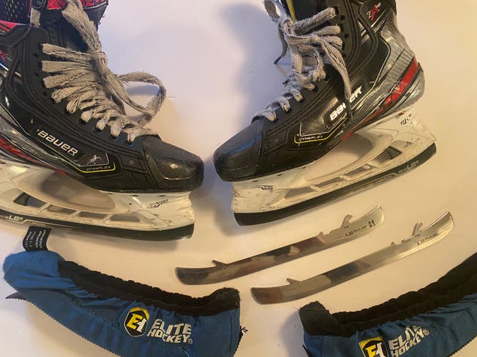 Intermediate Used Bauer Vapor 2X Pro Hockey Skate W/ 2 Sets Of Runners & Elite Guards