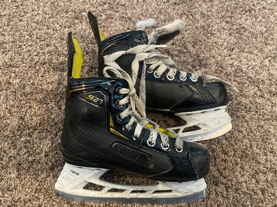 Used Bauer Regular Width  Size 1.5 Supreme S27 Hockey Skates