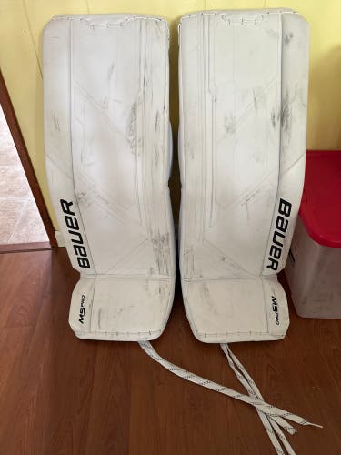 33" Bauer  Supreme M5 Pro Goalie Leg Pads
