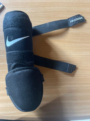 nike leg guard