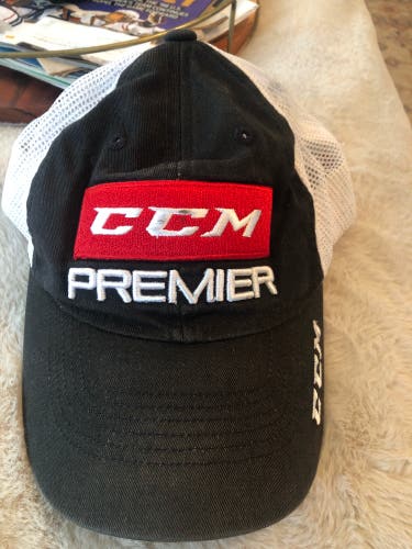 CCM Premier mesh hat