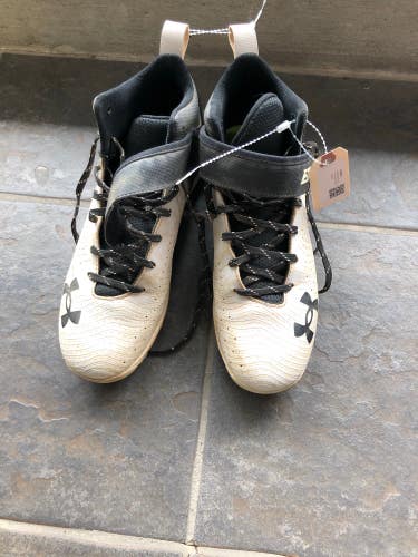 Used Men's 8.0 (W 9.0) Under Armour Footwear