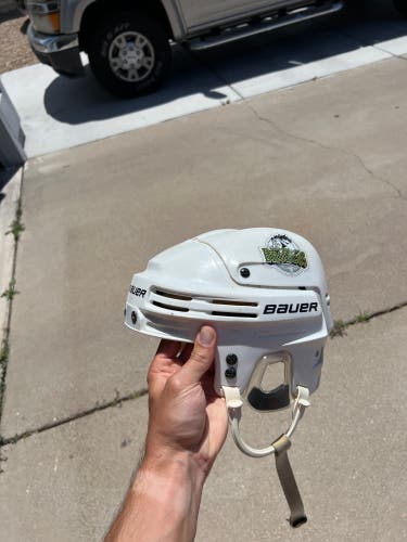 Used Medium Bauer  4500 Helmet