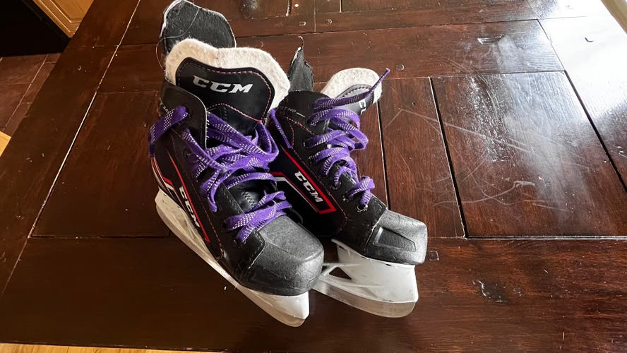 Junior CCM Size 1 JetSpeed FT340 Hockey Skates