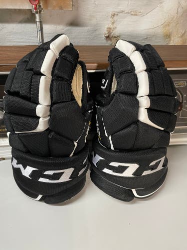 CCM Super Tacks AS1 Hockey Gloves