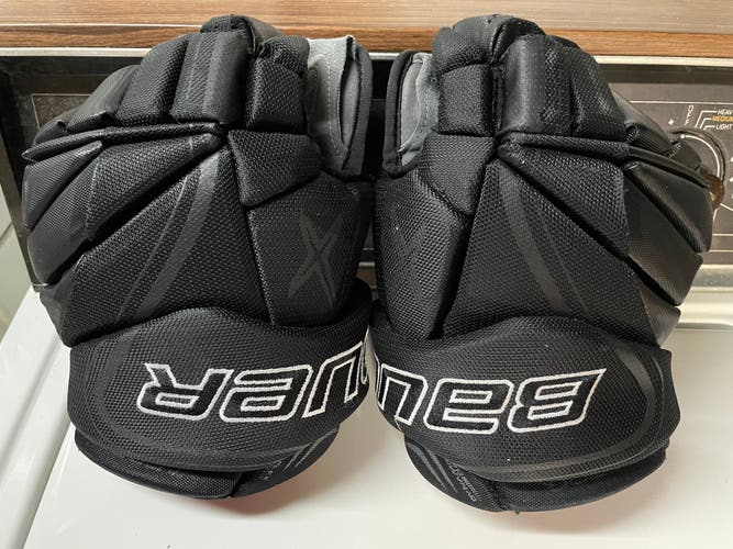 Bauer Vapor LTX Pro Hockey Gloves