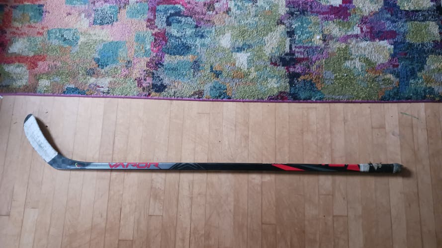 Used Senior Bauer Left Hand Vapor FlyLite Hockey Stick P28