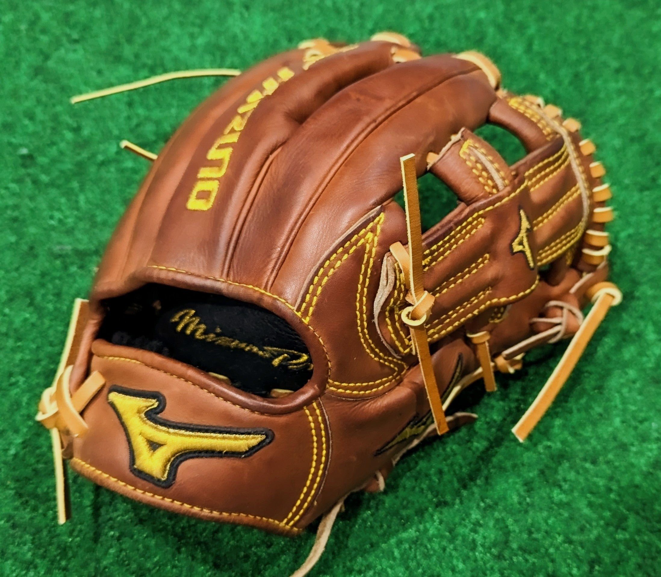 MIZUNO×KURODA GLOVE 96edition | avredentor.com.br