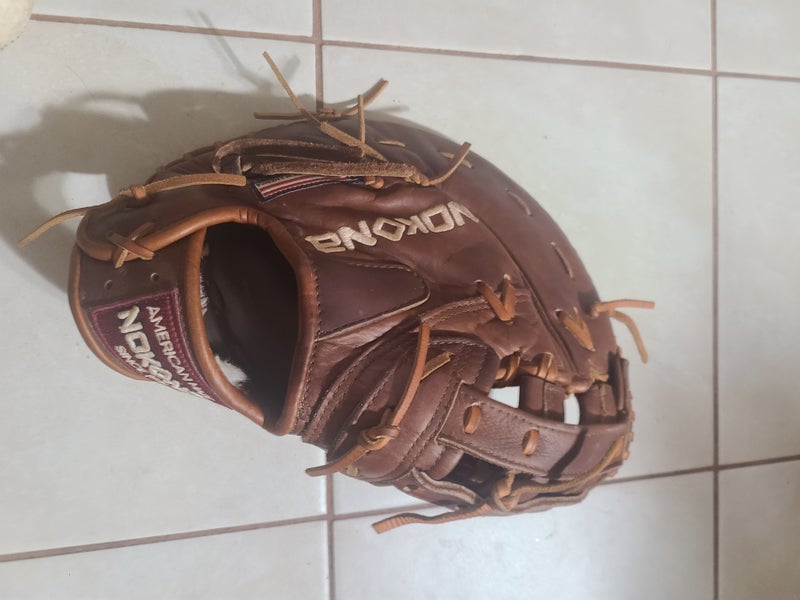 Used Nokona Right Hand Throw First Base WN70 Baseball Glove 13
