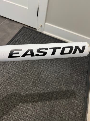 2023 Easton (-10) 22 oz 32" Ghost Unlimited Bat