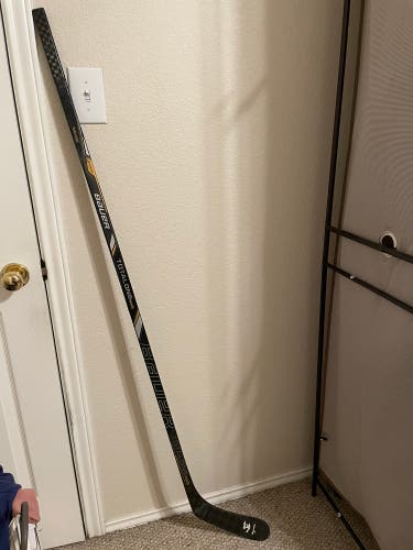 Bauer TotalOne NXG Hockey Stick Jr
