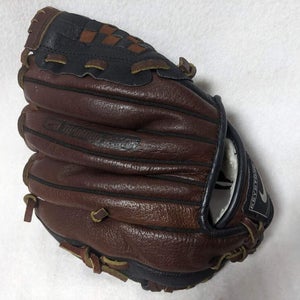 Nike Youth Baseball/Softball Mitt Left Hand Glove (RHT) 10 In Black Used