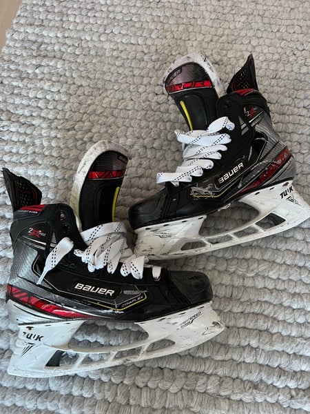 Used Bauer Regular Width Pro Stock Size 8 Vapor 2X Pro Hockey Skates