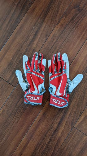 Used Small Nike Trout Elite Batting Gloves