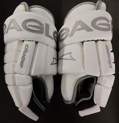 New White & Silver Custom Eagle Aero Gloves (Made in Canada) (GAERO CP)