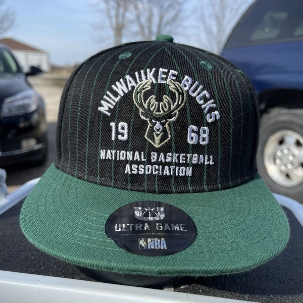 Milwaukee Bucks Pop Mitchell & Ness Snapback Hat