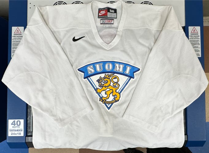 Team Finland Hockey Practice Jersey Size 56