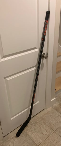 Intermediate Right Handed P88 Warrior Covert QRE50 Taper Hockey Stick