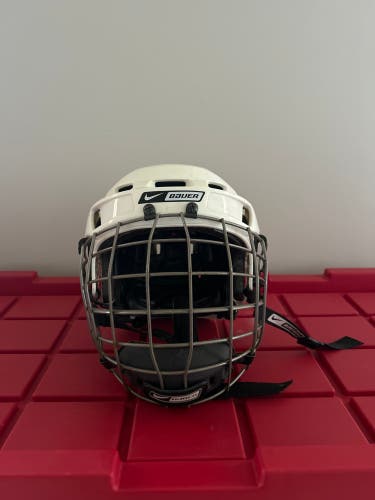Nike Bauer hockey helment
