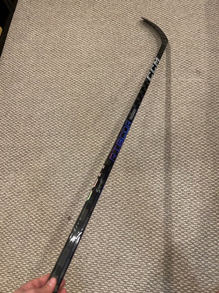 Senior Righty P29 85 Flex P29 Ribcor Trigger 7 Pro Hockey Stick