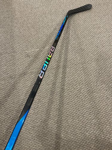 Senior Right Handed P92  Nexus Sync Hockey Stick